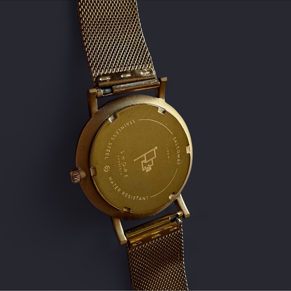 Shore Gold Mesh Band Watch minimalist design need battery - Picture 3 of 6